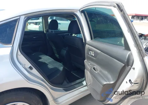 2017 Nissan Altima 2.5 S z USA, uszkodzony, nr VIN 1N4AL3AP3HN322970